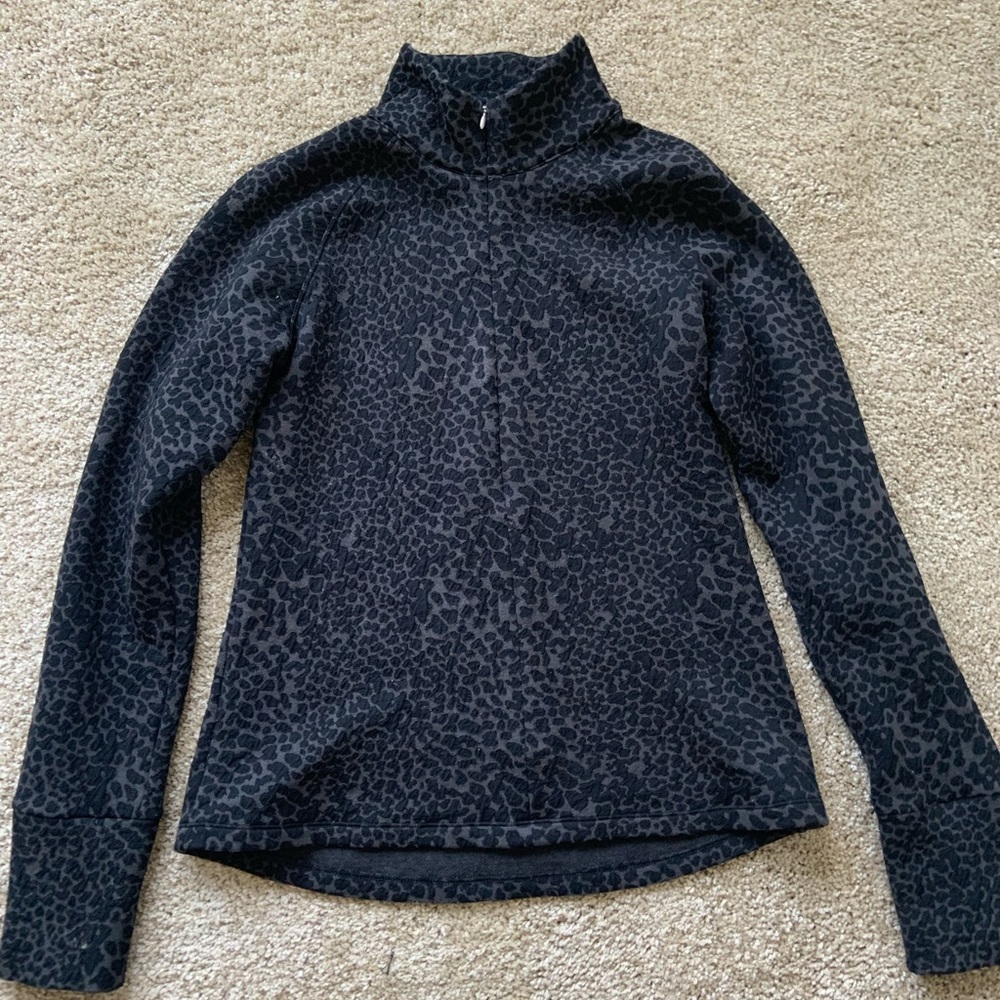 Black sporty workout jacket